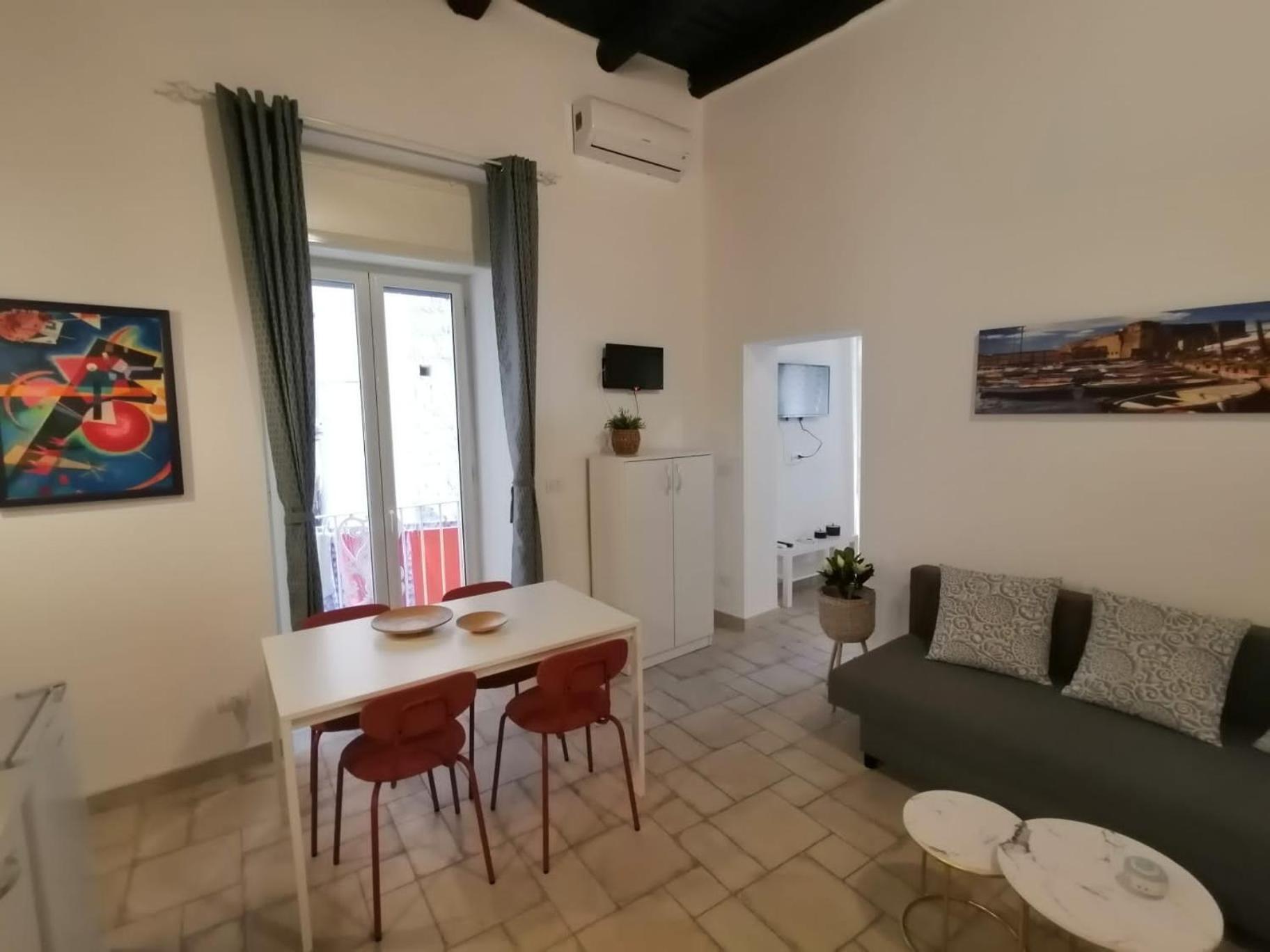 Il Vicoletto Sul Castello Apartman Nápoly Kültér fotó
