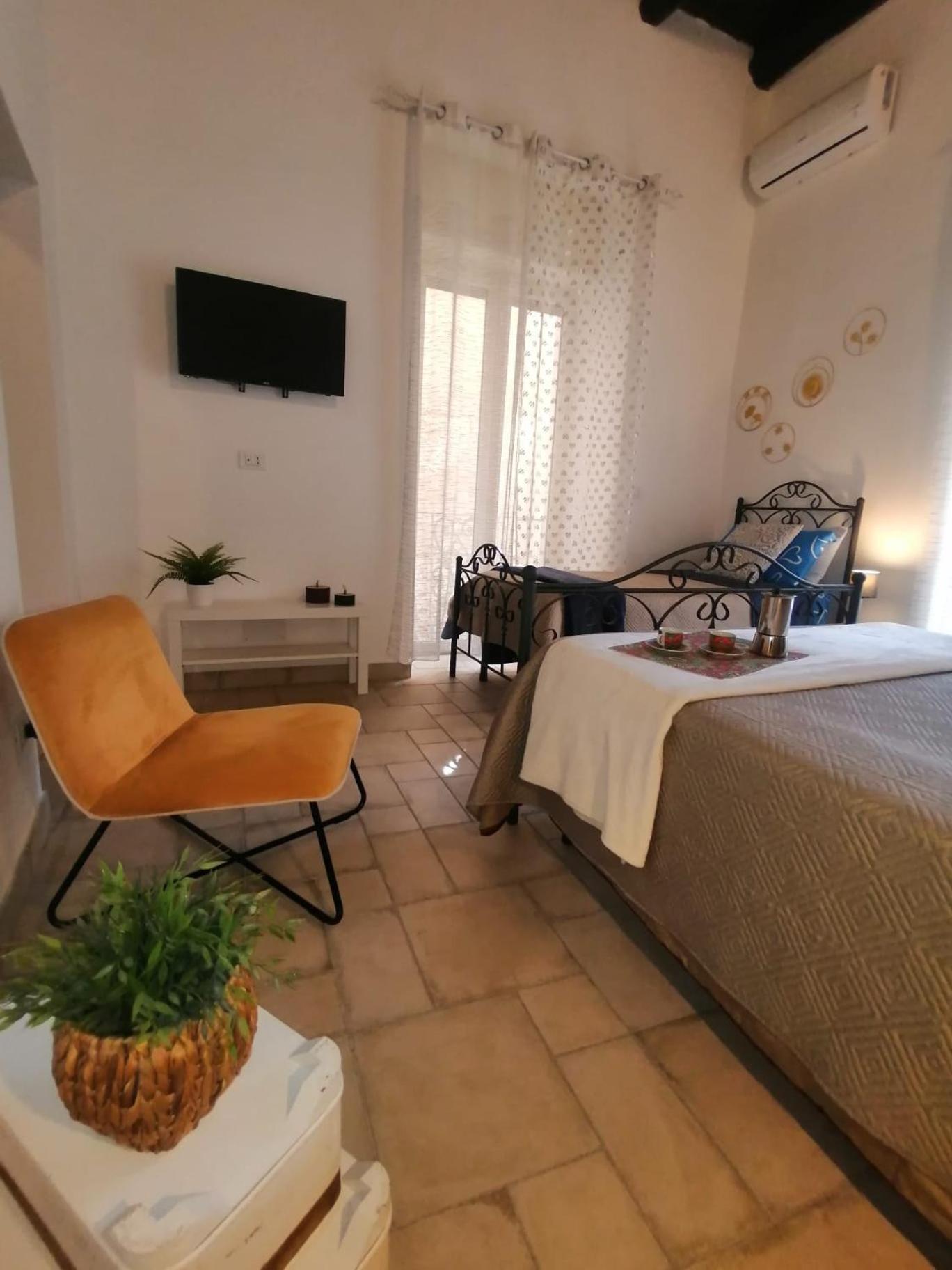 Il Vicoletto Sul Castello Apartman Nápoly Kültér fotó