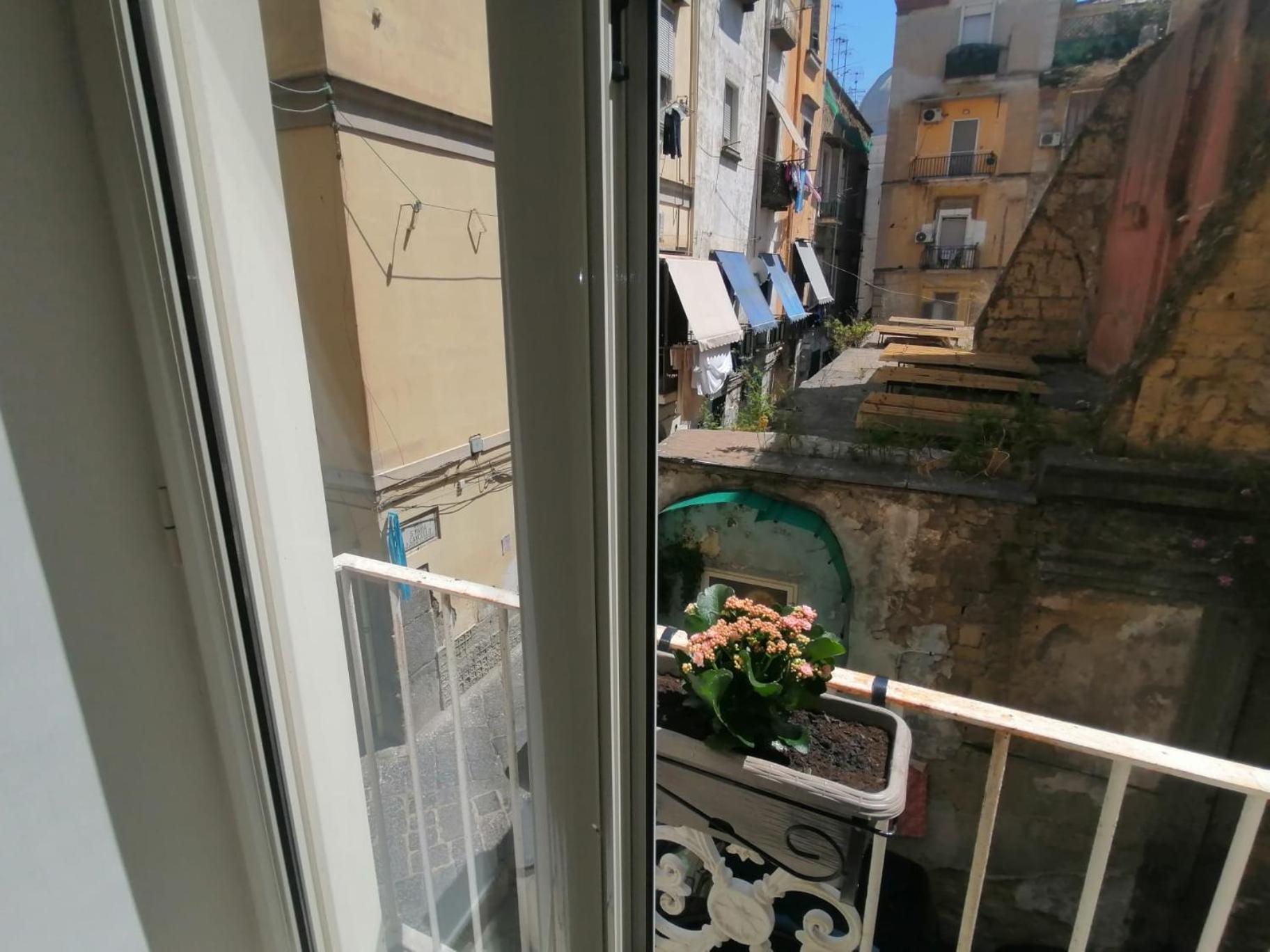 Il Vicoletto Sul Castello Apartman Nápoly Kültér fotó
